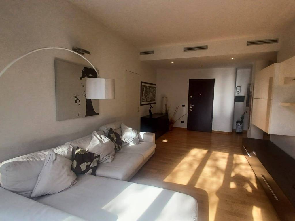 appartamento in affitto a Milano in zona Bocconi