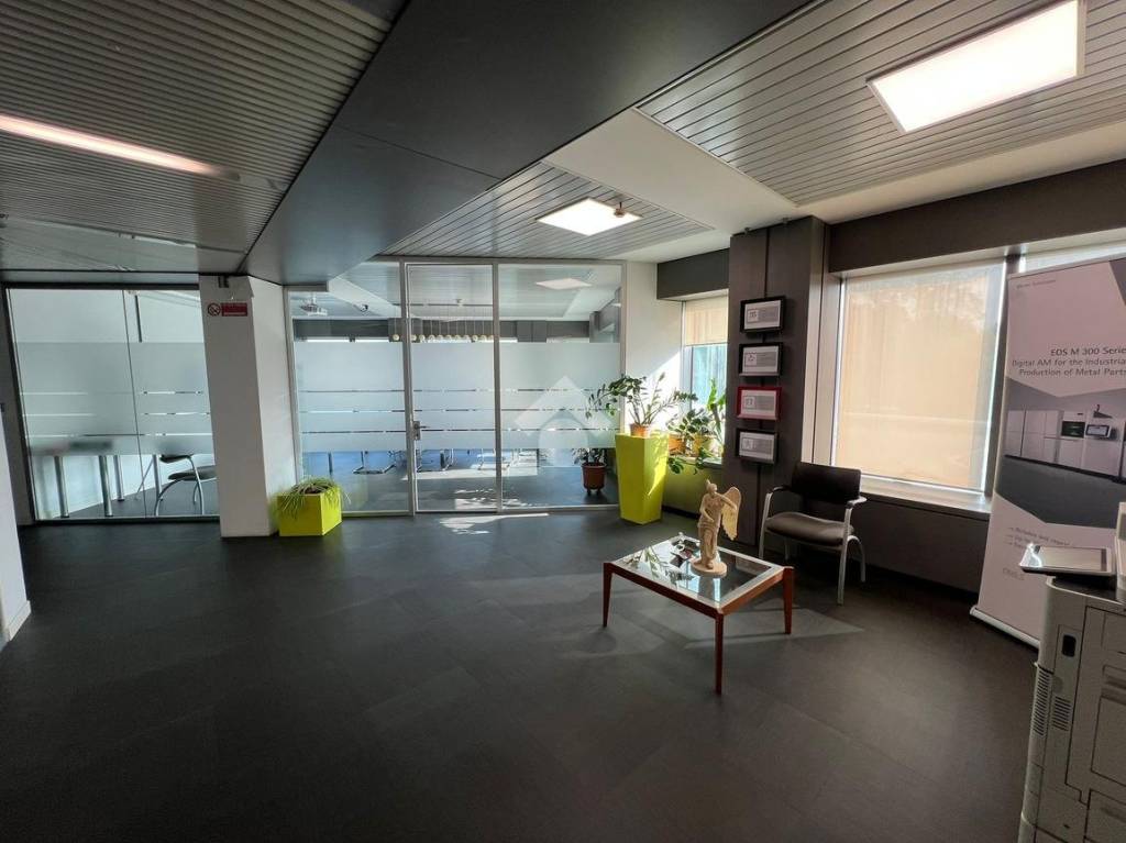 ufficio in affitto a Milano