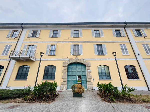 appartamento in affitto a Milano in zona Famagosta