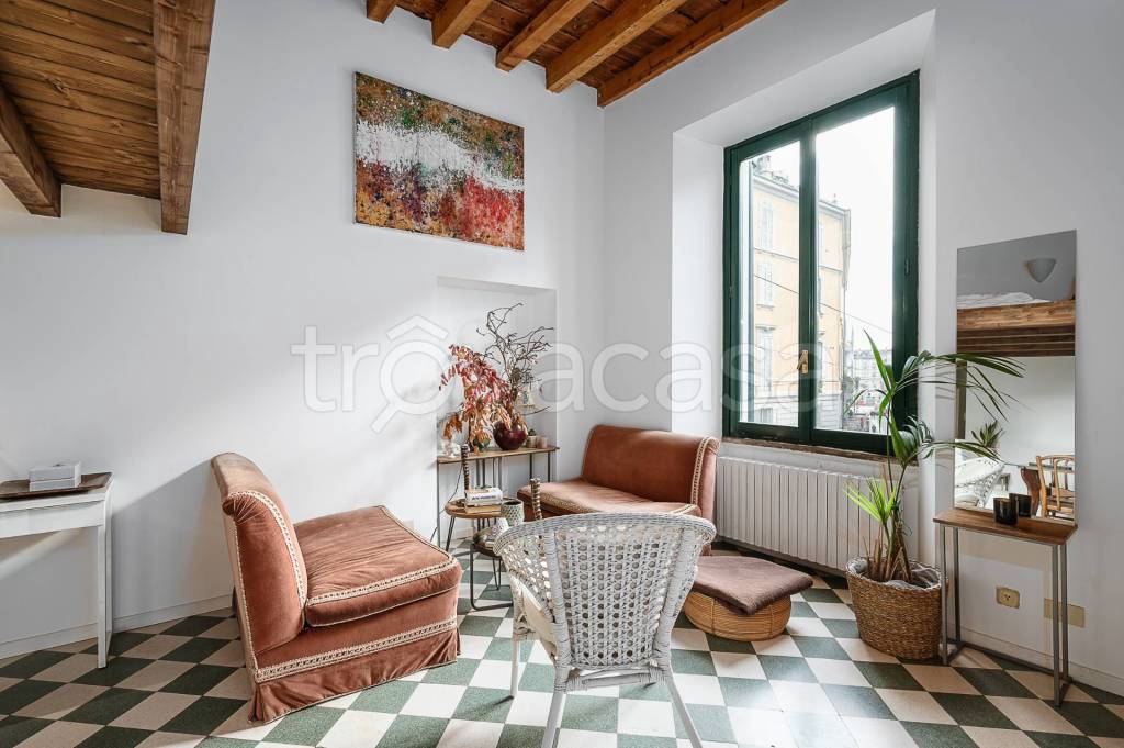 appartamento in affitto a Milano in zona Porta Genova