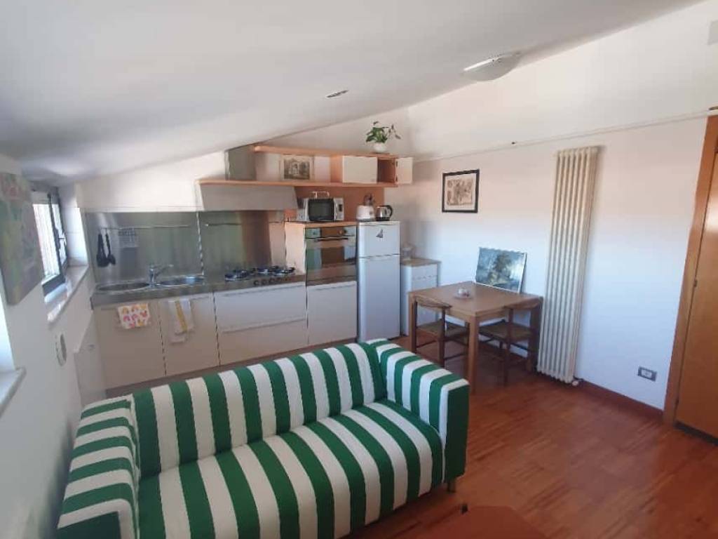 appartamento in affitto a Milano in zona Centro Direzionale