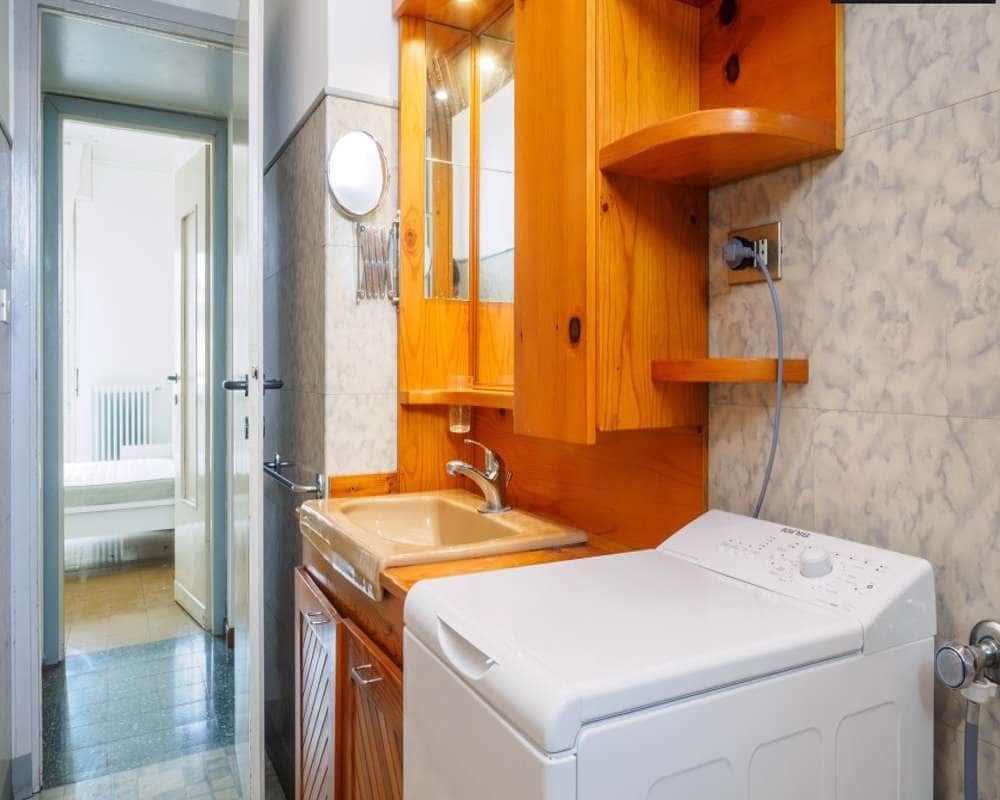 negozio in affitto a Milano in zona Morivione