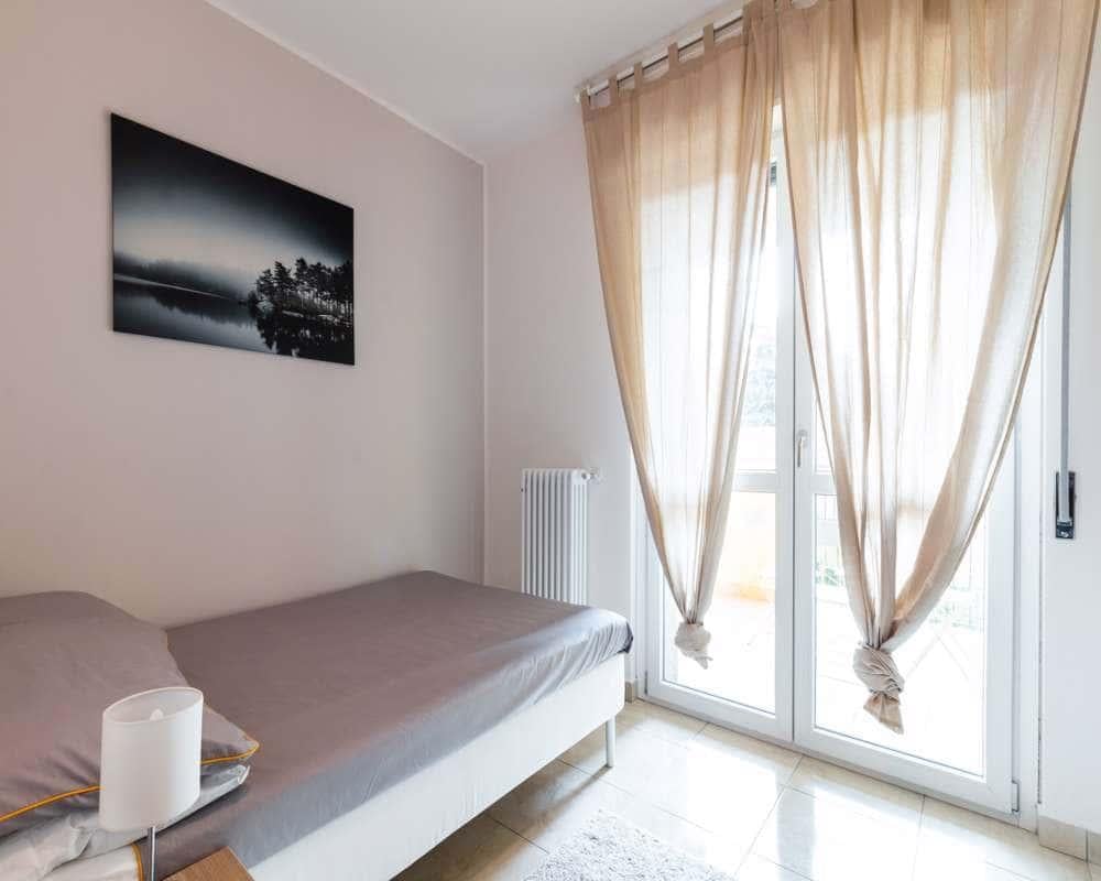 negozio in affitto a Milano in zona Affori