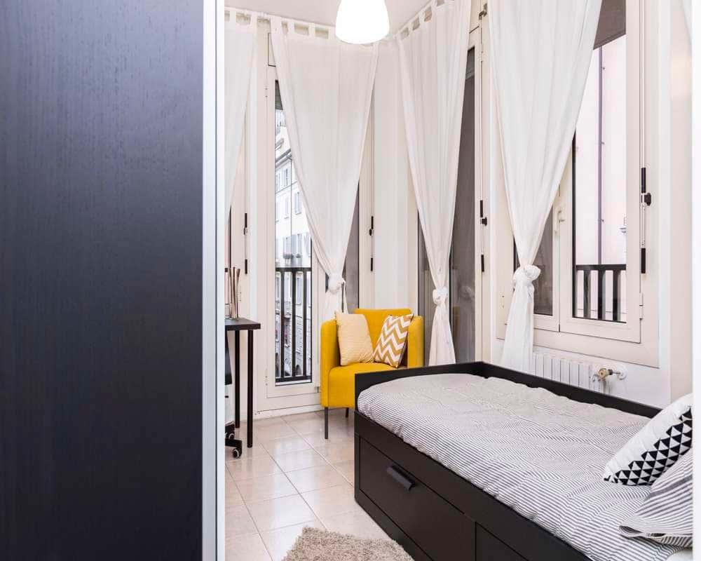 negozio in affitto a Milano in zona Centro Direzionale