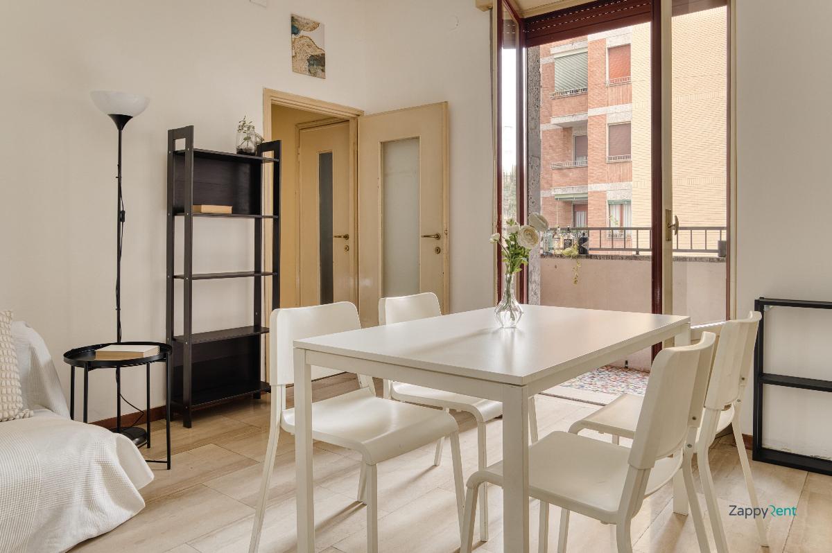 appartamento in affitto a Milano in zona Lorenteggio