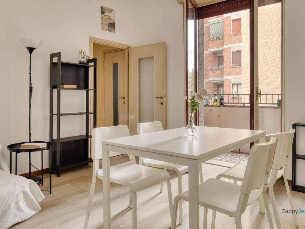 appartamento in affitto a Milano in zona Lorenteggio
