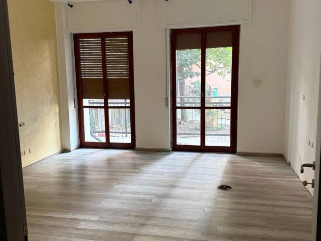 ufficio in affitto a Milano in zona Famagosta