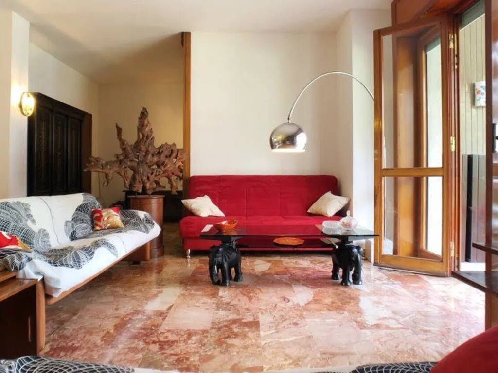 appartamento in affitto a Milano in zona Centro Direzionale