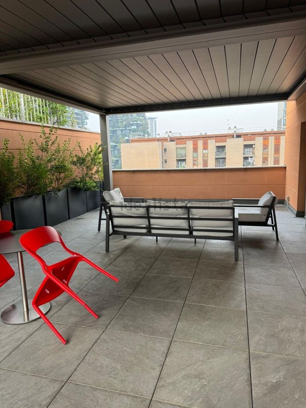 intera palazzina in affitto a Milano in zona Isola