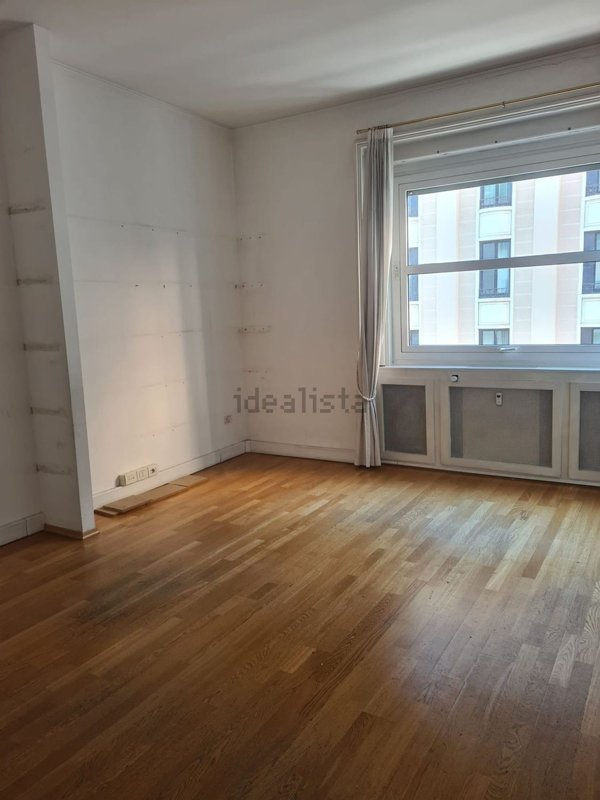 ufficio in affitto a Milano in zona Porta Nuova