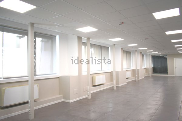 ufficio in affitto a Milano in zona Famagosta