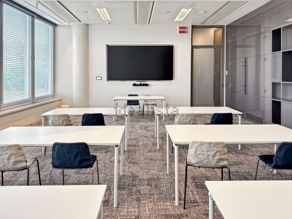 ufficio in affitto a Milano in zona Lorenteggio