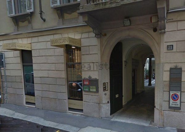 negozio in affitto a Milano