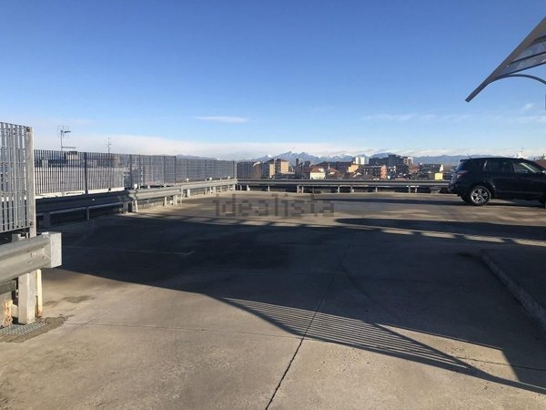 ufficio in affitto a Milano in zona Garegnano