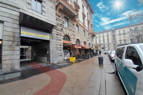 locale di sgombero in affitto a Milano in zona Cadorna