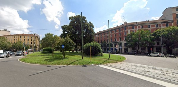 locale commerciale in affitto a Milano