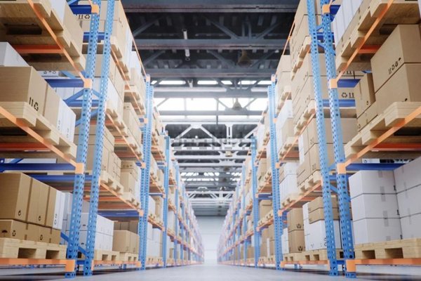 locale di sgombero in affitto a Milano