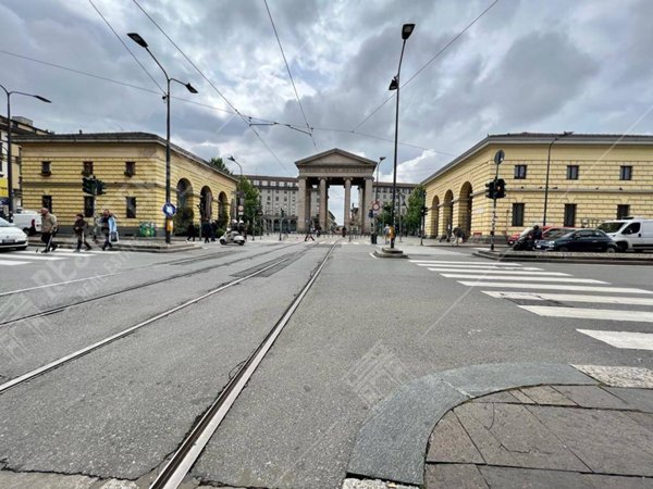negozio in affitto a Milano