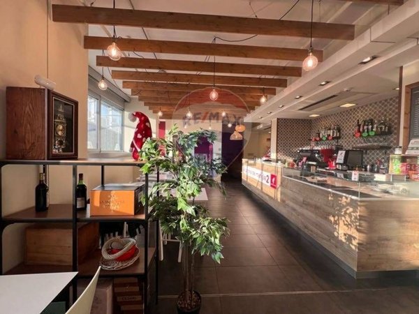 negozio in affitto a Milano