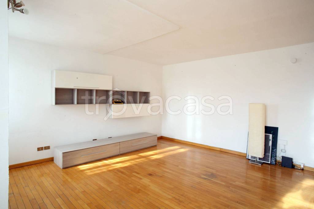 appartamento in affitto a Milano in zona Sempione