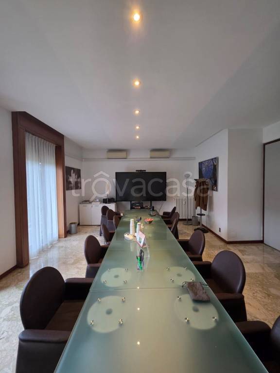 ufficio in affitto a Milano in zona Bocconi