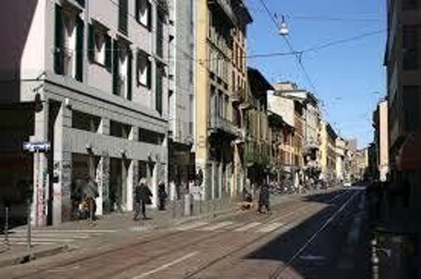 negozio in affitto a Milano in zona Porta Ticinese