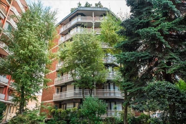 appartamento in affitto a Milano in zona Lorenteggio