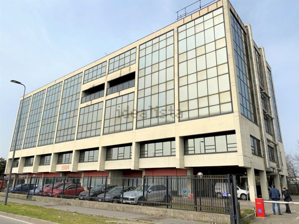 ufficio in affitto a Milano in zona Muggiano