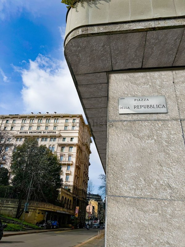 ufficio in affitto a Milano in zona Centro Direzionale