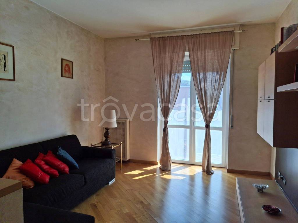 appartamento in affitto a Milano in zona Rembrandt