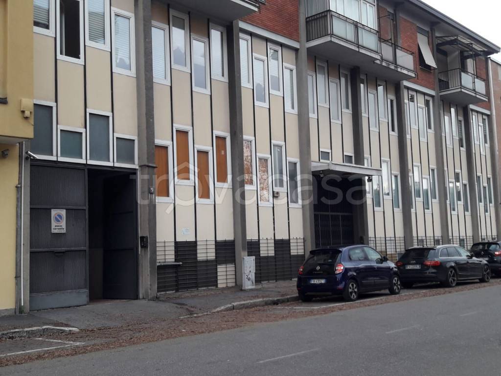 ufficio in affitto a Milano in zona Vigentino