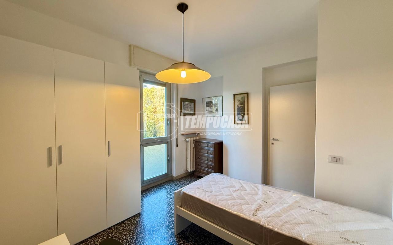 negozio in affitto a Milano in zona Lambrate