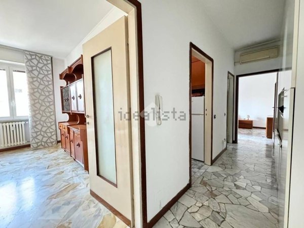 appartamento in affitto a Milano in zona Lorenteggio