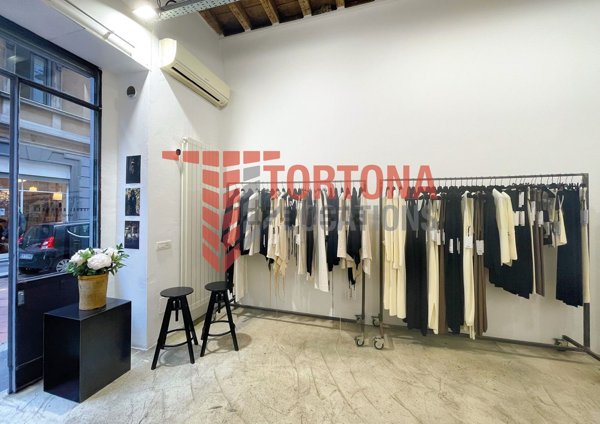 negozio in affitto a Milano in zona Solari