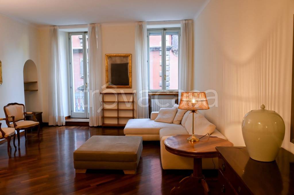 appartamento in affitto a Milano in zona Sant'Ambrogio