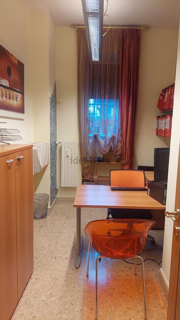 ufficio in affitto a Milano in zona Famagosta