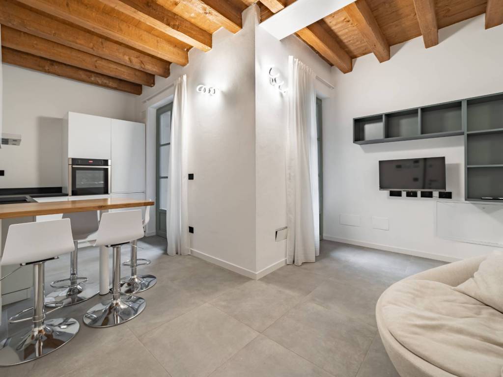 appartamento in affitto a Milano in zona Famagosta