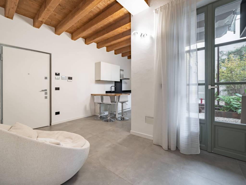 appartamento in affitto a Milano in zona Famagosta