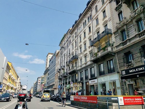 negozio in affitto a Milano