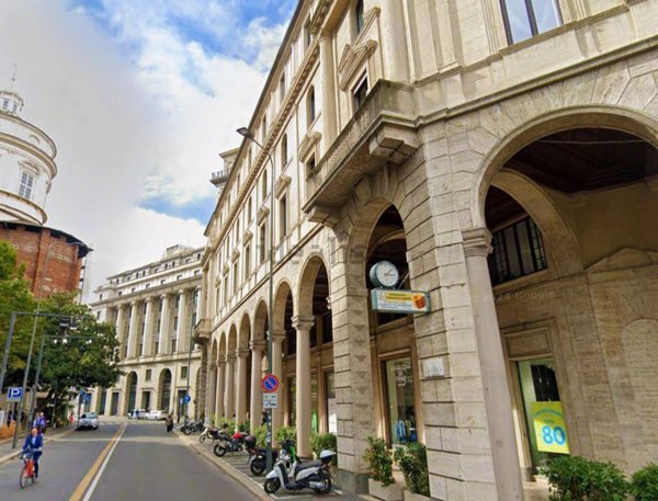 negozio in affitto a Milano