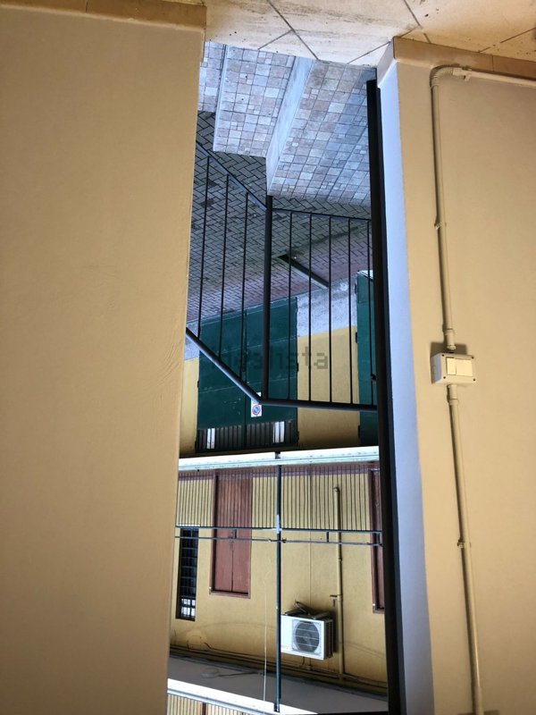 ufficio in affitto a Milano in zona Famagosta