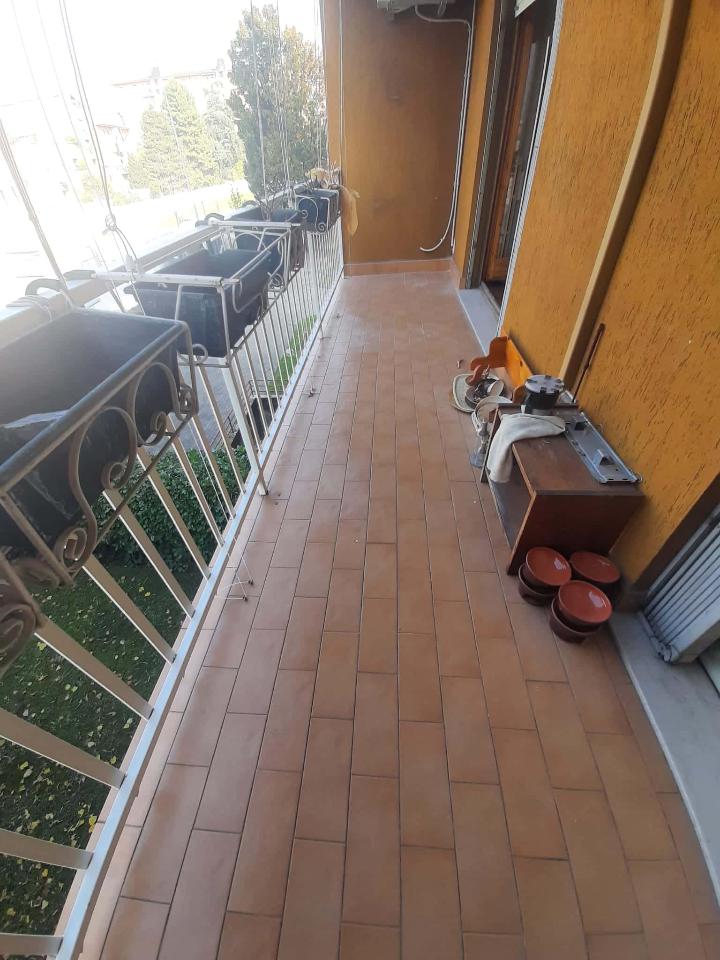 negozio in affitto a Milano in zona Precotto