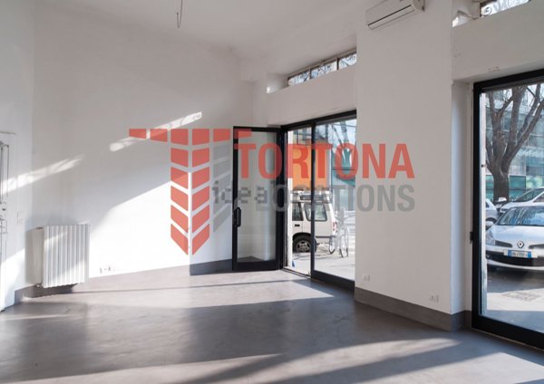 negozio in affitto a Milano in zona Solari