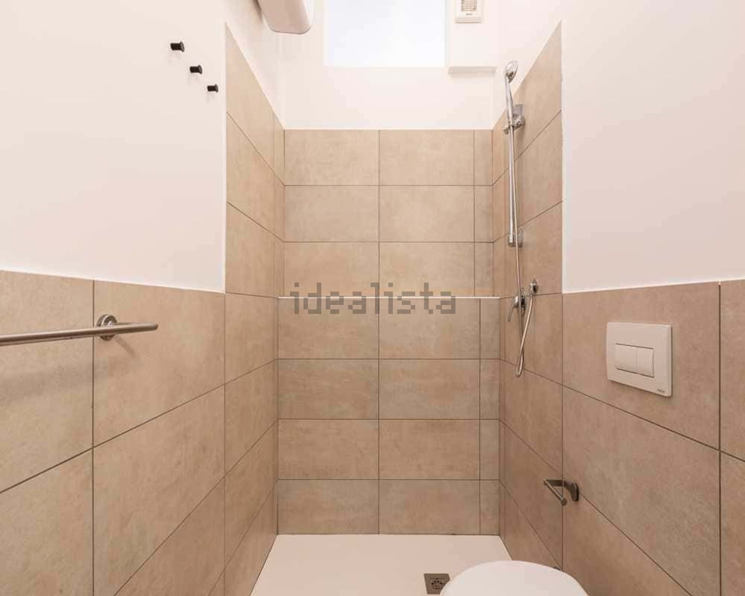 appartamento in affitto a Milano in zona Lorenteggio