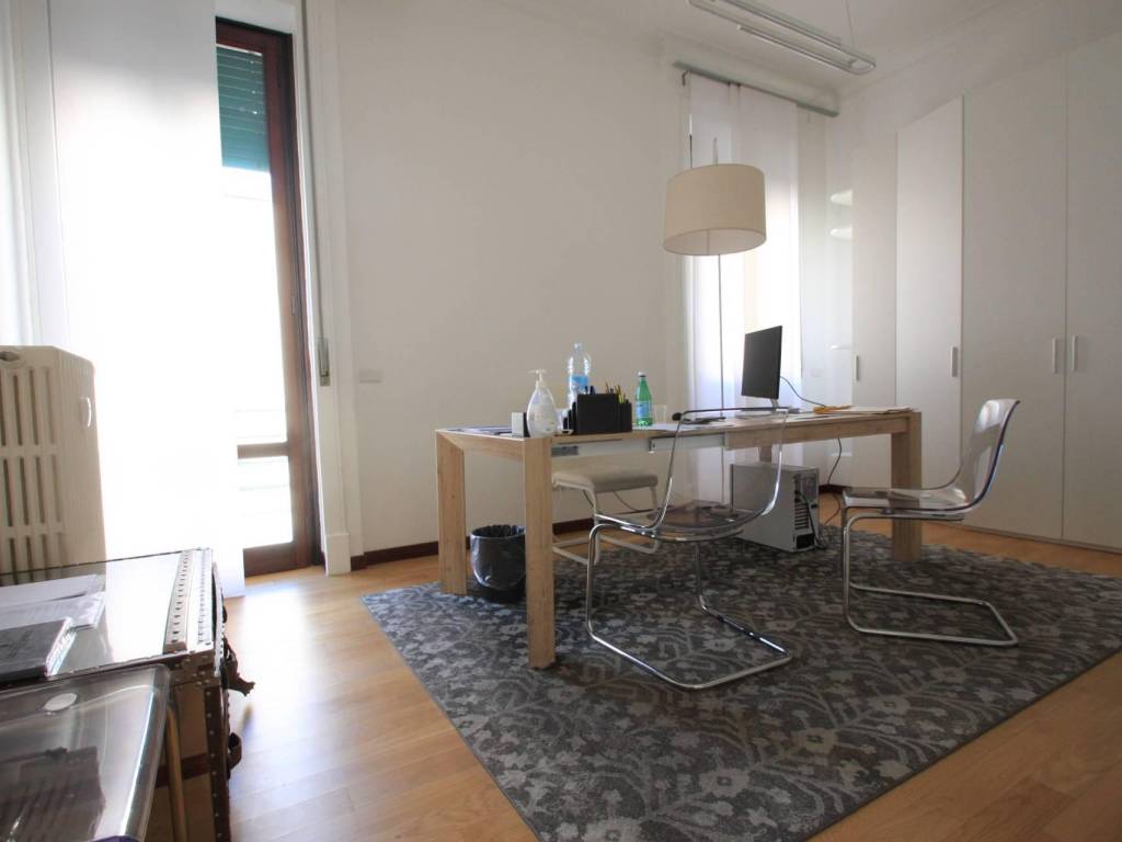 ufficio in affitto a Milano in zona Centro Direzionale