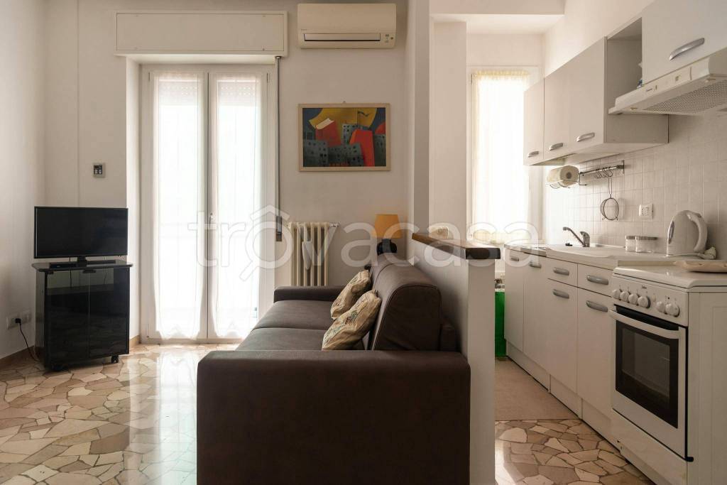 appartamento in affitto a Milano in zona Piazzale Lodi