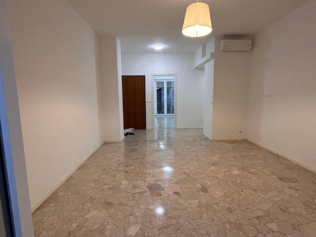 appartamento in affitto a Milano in zona Solari