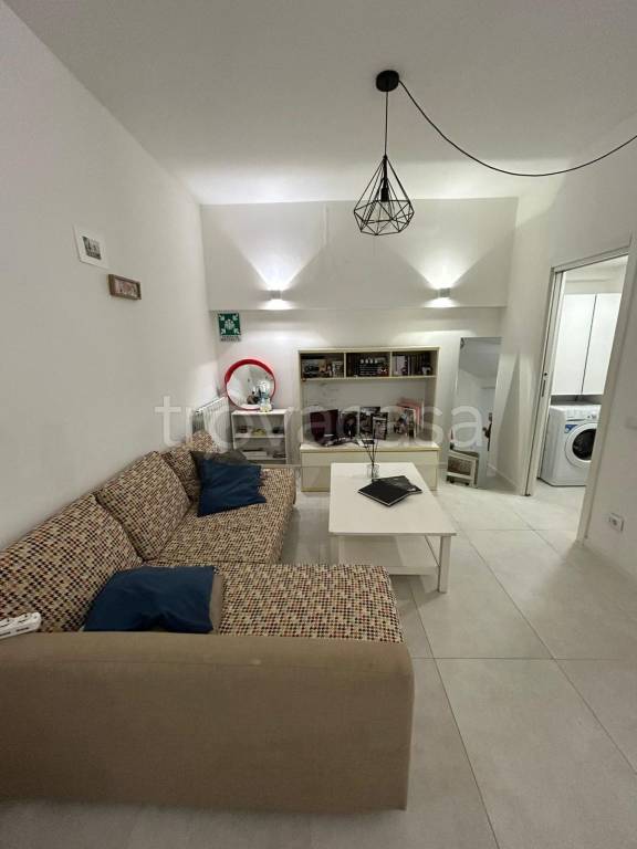 appartamento in affitto a Milano in zona Famagosta