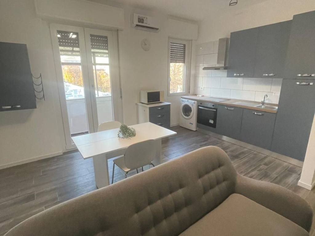 appartamento in affitto a Milano in zona Famagosta