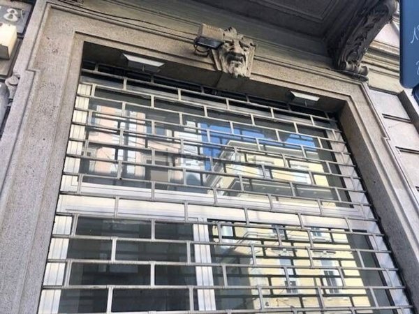 negozio in affitto a Milano in zona Guastalla